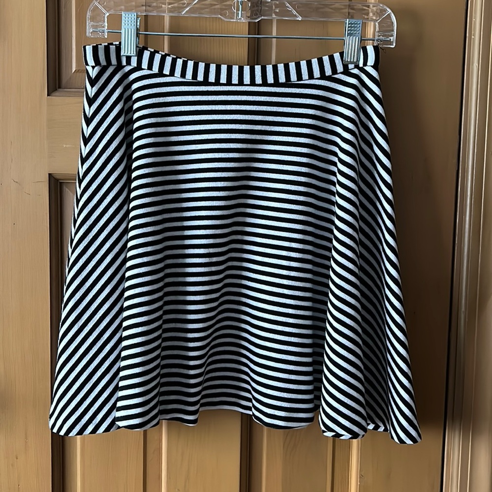 New York and Co. Black and White Striped Skirt